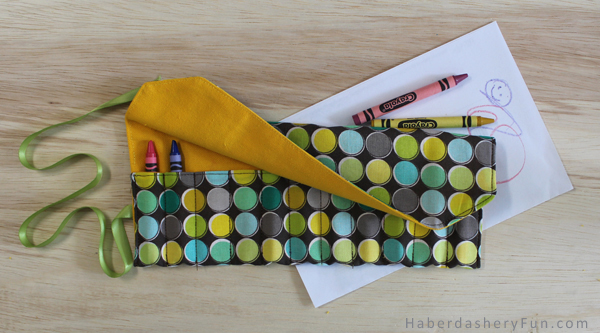 How to make DIY Travel Coloring Case